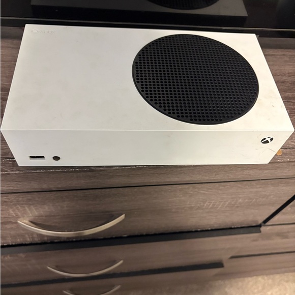 Xbox Series S Console - White - Picture 1 of 1